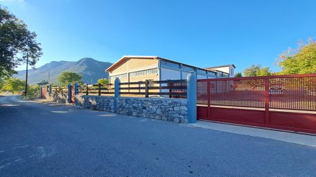 Craft space 690sqm for sale-Gravia » Kastellia