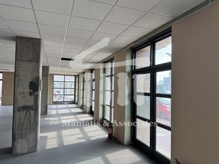 Κατάστημα 300 τ.μ. προς ενοικίαση, Λιμάνι Πειραιά-thumb-10
