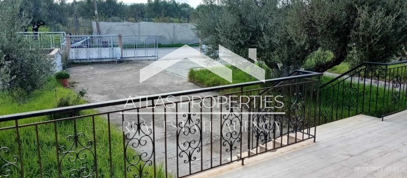 Κτίριο 215 τ.μ. προς πώληση, Καθιανά