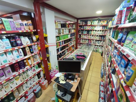 Κατάστημα 173τ.μ. για πώληση-Νεάπολη » Άγιος γιώργιος - τρώαδα