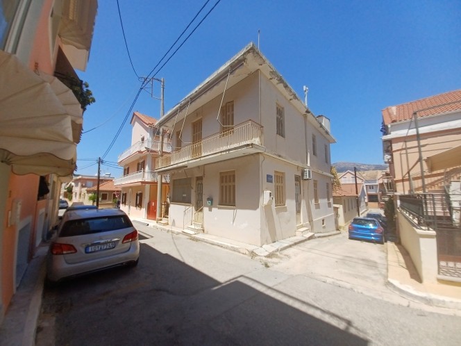 Κτίριο 240 τ.μ. προς πώληση, Αργοστόλι