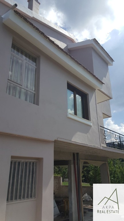 Βίλλα 290 τ.μ. πρός πώληση, Ευρυτανία, Καρπενήσι