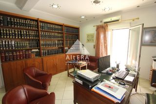 Διαμέρισμα 125 τ.μ. για πώληση, Πειραιάς, Αγία Σοφία-thumb-2