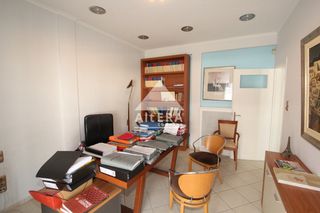 Διαμέρισμα 125 τ.μ. για πώληση, Πειραιάς, Αγία Σοφία-thumb-8
