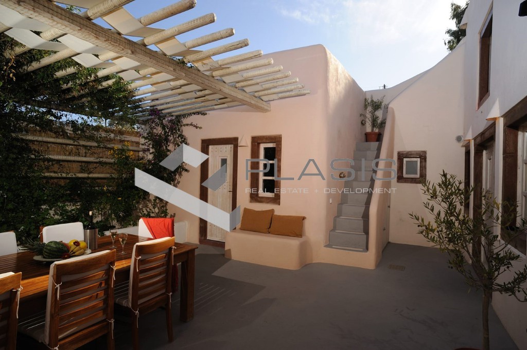 Detached home 186 sqm for sale, Thira