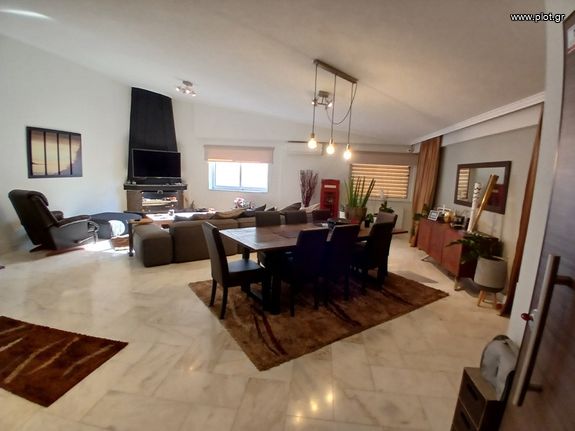 Apartment 268 sqm for rent, Athens - South, Alimos