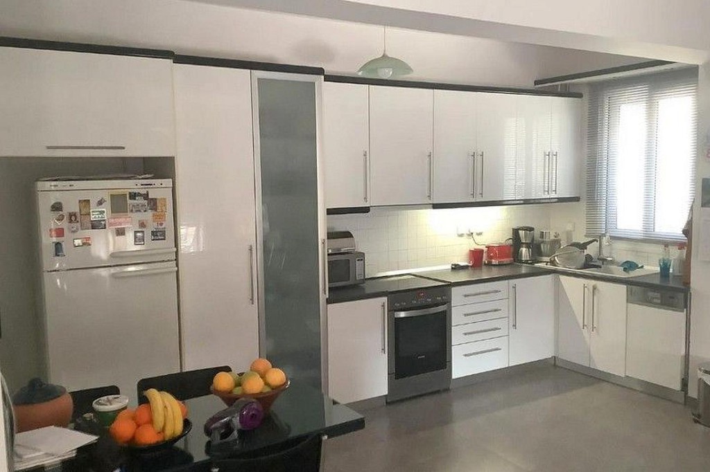 Μεζονέτα 260 τ.μ. πρός πώληση, Αττική - Υπόλοιπο, Καλύβια Θορικού
