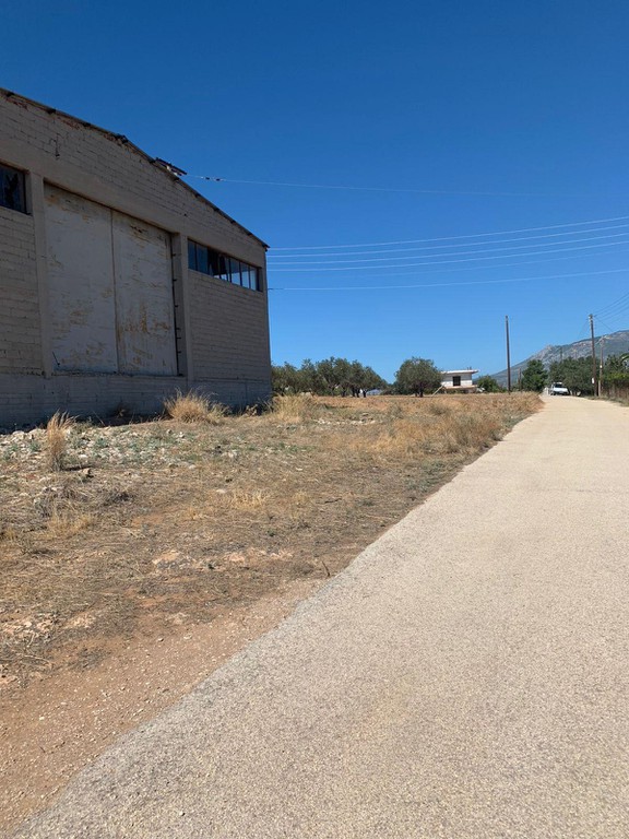 Βιοτεχνικός χώρος 540 τ.μ. προς πώληση, Κυράς Βρύση Λουτρακίου-Περαχώρας