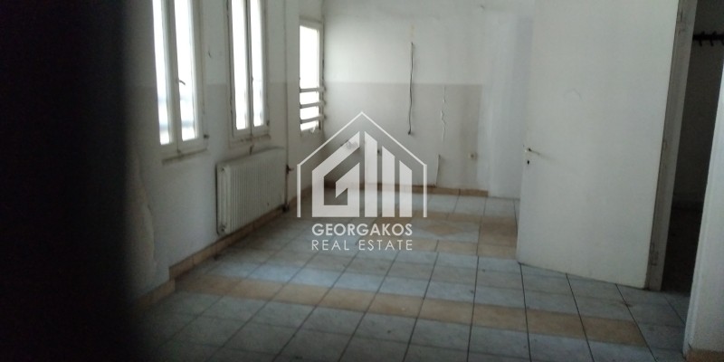 Επιχειρηματικό κτίριο 660 τ.μ. προς ενοικίαση, Βαρδάρης