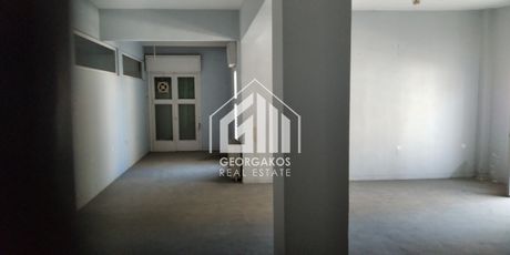 Business bulding 660sqm for rent-Vardaris