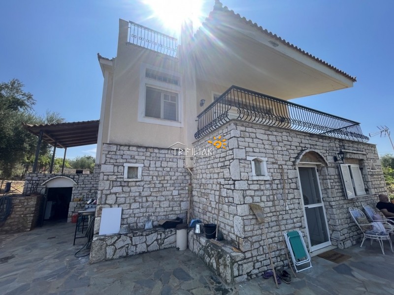 Μεζονέτα 230 τ.μ. προς πώληση, Κέντρο Ρίου