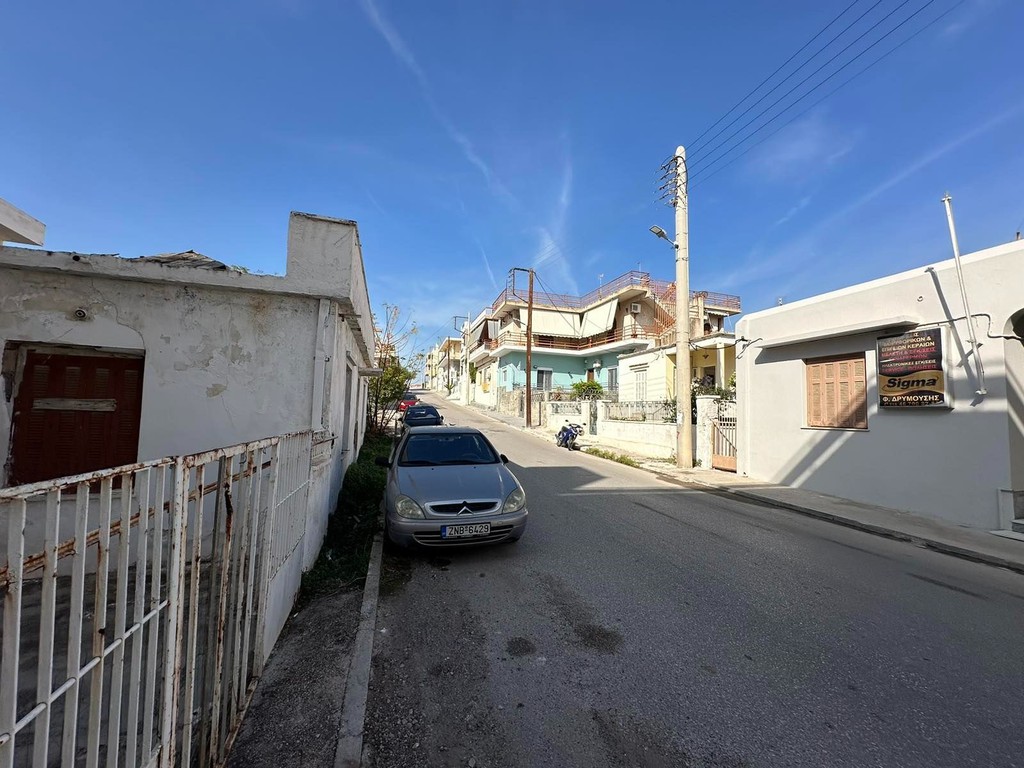 Οικόπεδο 250 τ.μ. προς πώληση, Παλούκια Σαλαμίνας