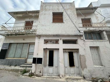 Detached home 228 sqm for sale