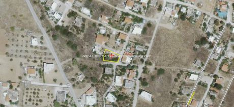 Parcel 395sqm for sale-Salamina