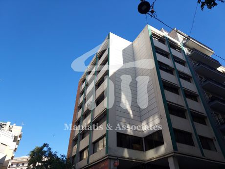 Business bulding 1.200sqm for sale-Kentro