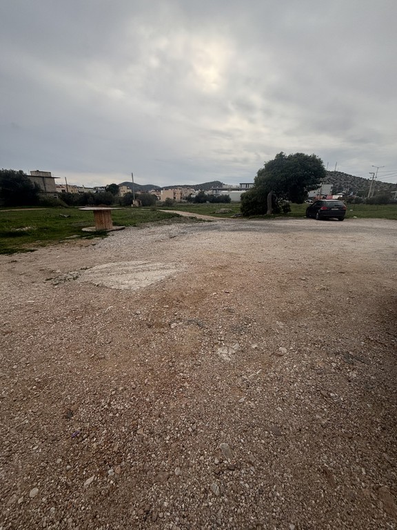 Οικόπεδο 4.033 τ.μ. προς ενοικίαση, Μηλαδέζα