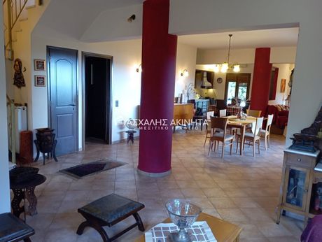 Maisonette 193sqm for sale-Heraclion Cretes » Foinikia