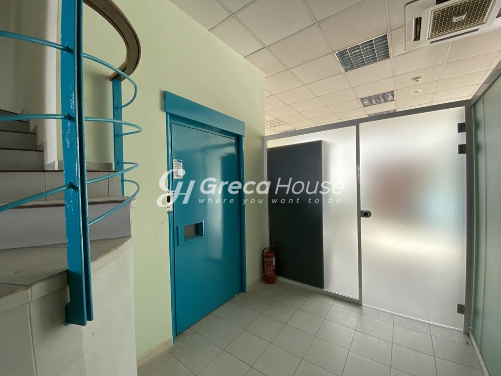 Επιχειρηματικό κτίριο 870 τ.μ. πρός ενοικίαση, Αθήνα - Νότια Προάστια, Καλλιθέα