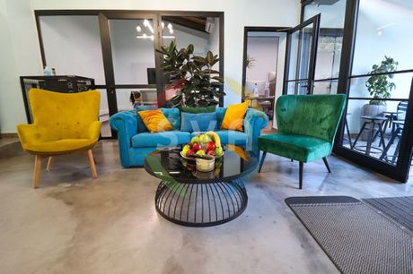 Office 225sqm for rent-