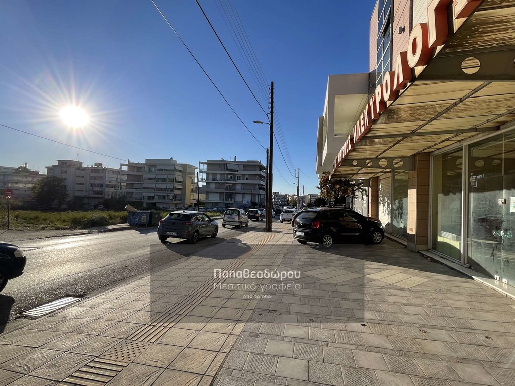 Επιχειρηματικό κτίριο 948 τ.μ. πρός ενοικίαση, Αχαΐα, Πάτρα