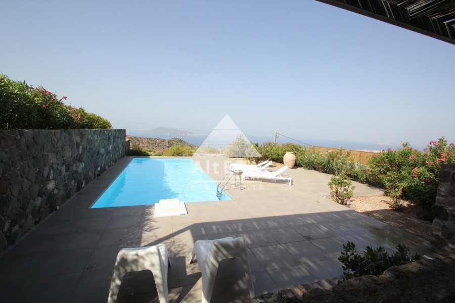 Detached home 431 sqm for rent, Argosaronikos Islands, Aegina