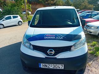 Nissan 2015 NV200-thumb-1