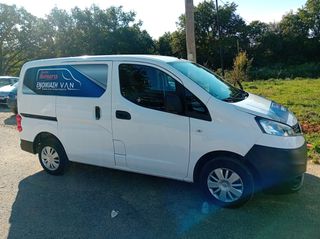 Nissan 2015 NV200-thumb-2