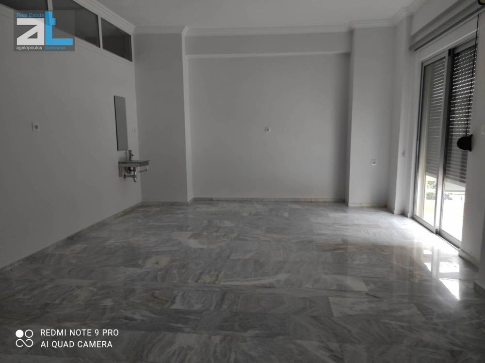 Επιχειρηματικό κτίριο 300 τ.μ. πρός ενοικίαση, Αχαΐα, Πάτρα