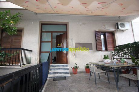 Συγκρότημα διαμερισμάτων 308τ.μ. για πώληση-Άργος
