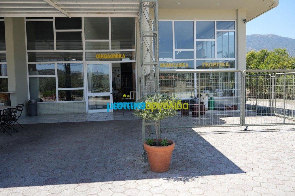 Επιχειρηματικό κτίριο 100 τ.μ. πρός ενοικίαση, Αργολίδα, Κουτσοπόδι