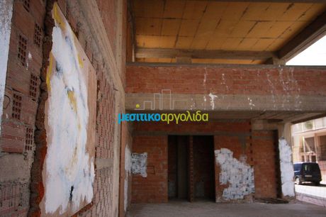 Store 176 sqm for sale
