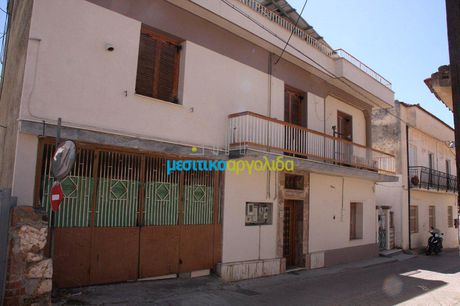 Συγκρότημα διαμερισμάτων 214 τ.μ. για πώληση