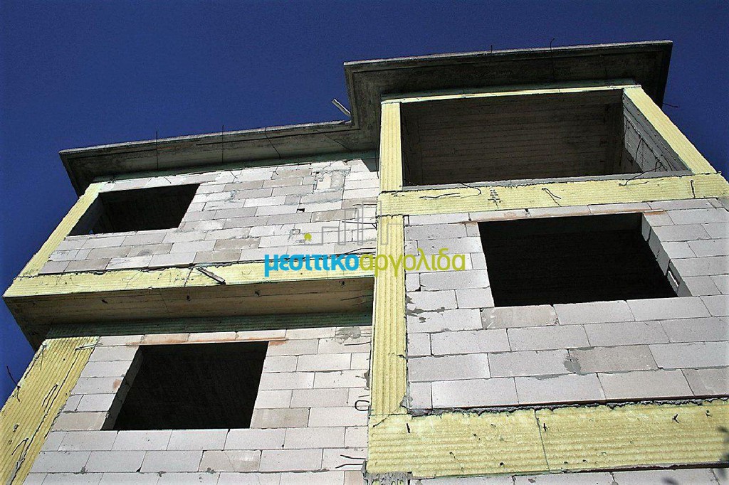 Συγκρότημα διαμερισμάτων 340 τ.μ. πρός πώληση, Μαγνησία, Αρτέμιδα