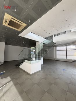 Store 240sqm for sale-