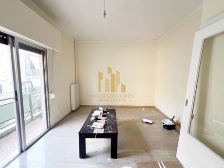 Apartment 69sqm for sale-Aigio » Kouloura