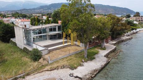 Villa 400sqm for sale-Erineo » Mpouka
