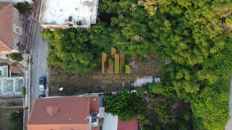 Land plot 387sqm for sale-Aigio » Kouloura