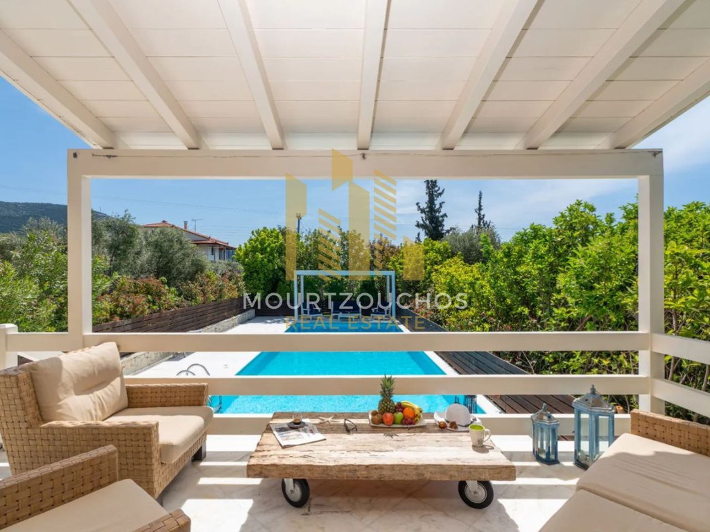 Βίλλα 160 τ.μ. πρός πώληση, Φωκίδα, Τολοφώνα