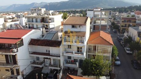 Building 210sqm for sale-Aigio » Kouloura