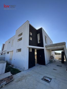 Detached home 182sqm for sale-