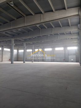 Επιχειρηματικό κτίριο 5.300τ.μ. για ενοικίαση-Ασπρόπυργος