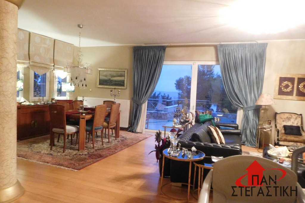 Μεζονέτα 345 τ.μ. πρός πώληση, Αθήνα - Βόρεια Προάστια, Δροσιά