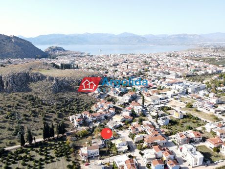Land plot 200sqm for sale-Nafplio » Center