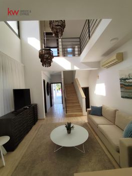 Villa 242sqm for rent-Mazotos
