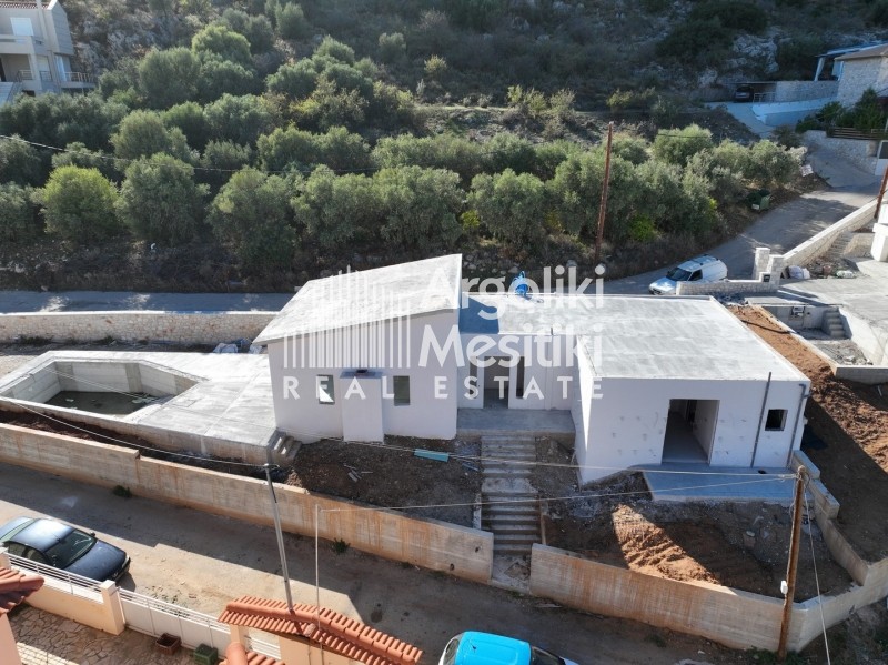 Μονοκατοικία 135 τ.μ. προς πώληση, Αγία Παρασκευή Ασίνης