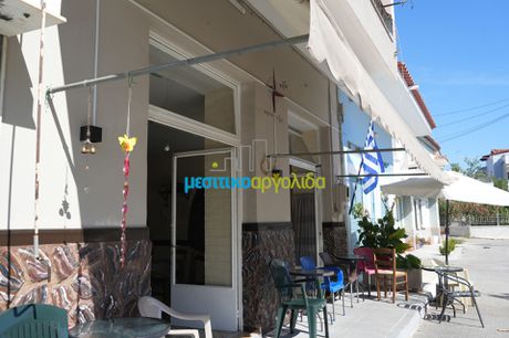 Συγκρότημα διαμερισμάτων 335τ.μ. για πώληση-Μιδέα