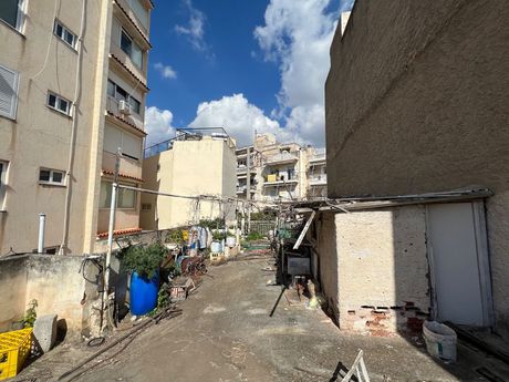Land plot 150sqm for sale-Vironas » Nea Elvetia