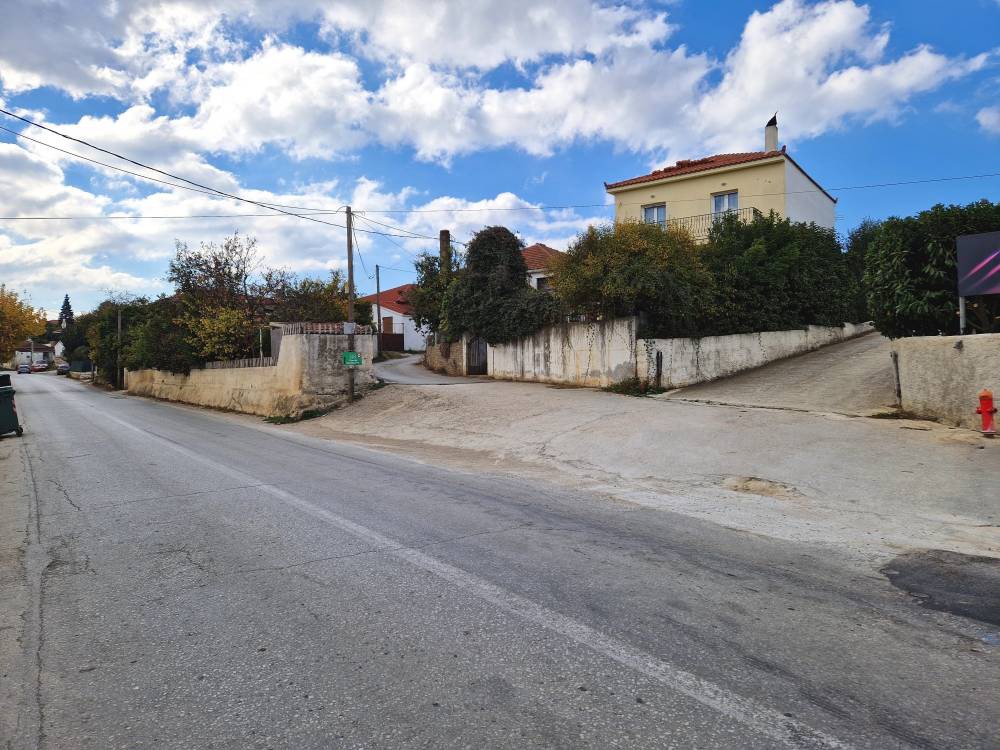 Κατάστημα 126 τ.μ. πρός πώληση, Μαγνησία, Αργαλαστή