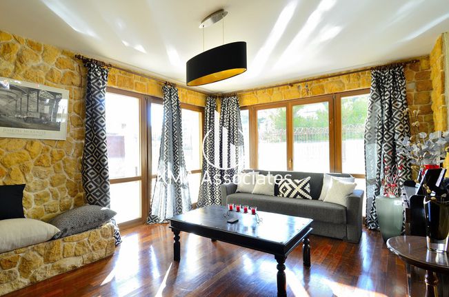 Detached home 300 sqm for sale, Athens - South, Voula