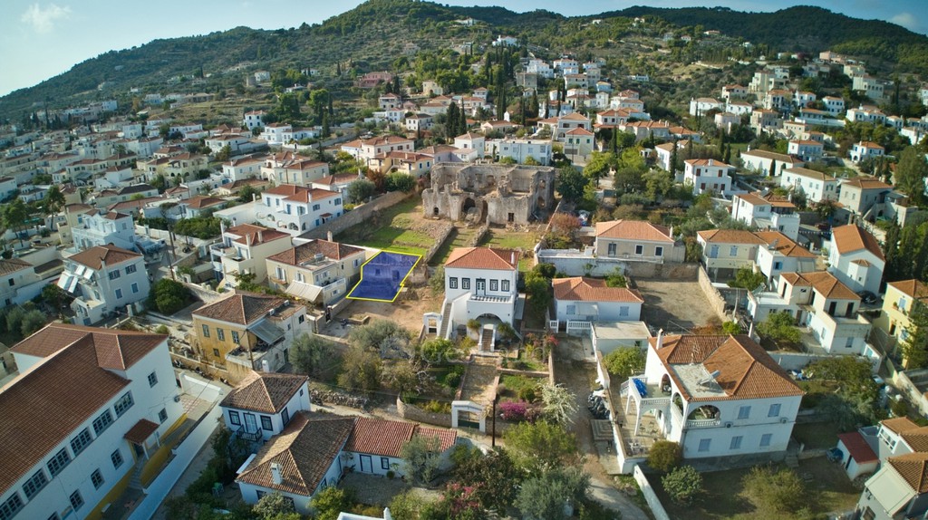 Οικόπεδο 135 τ.μ. προς πώληση, Κέντρο Σπετσών